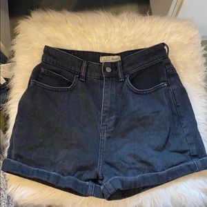 Black high waist demin shorts